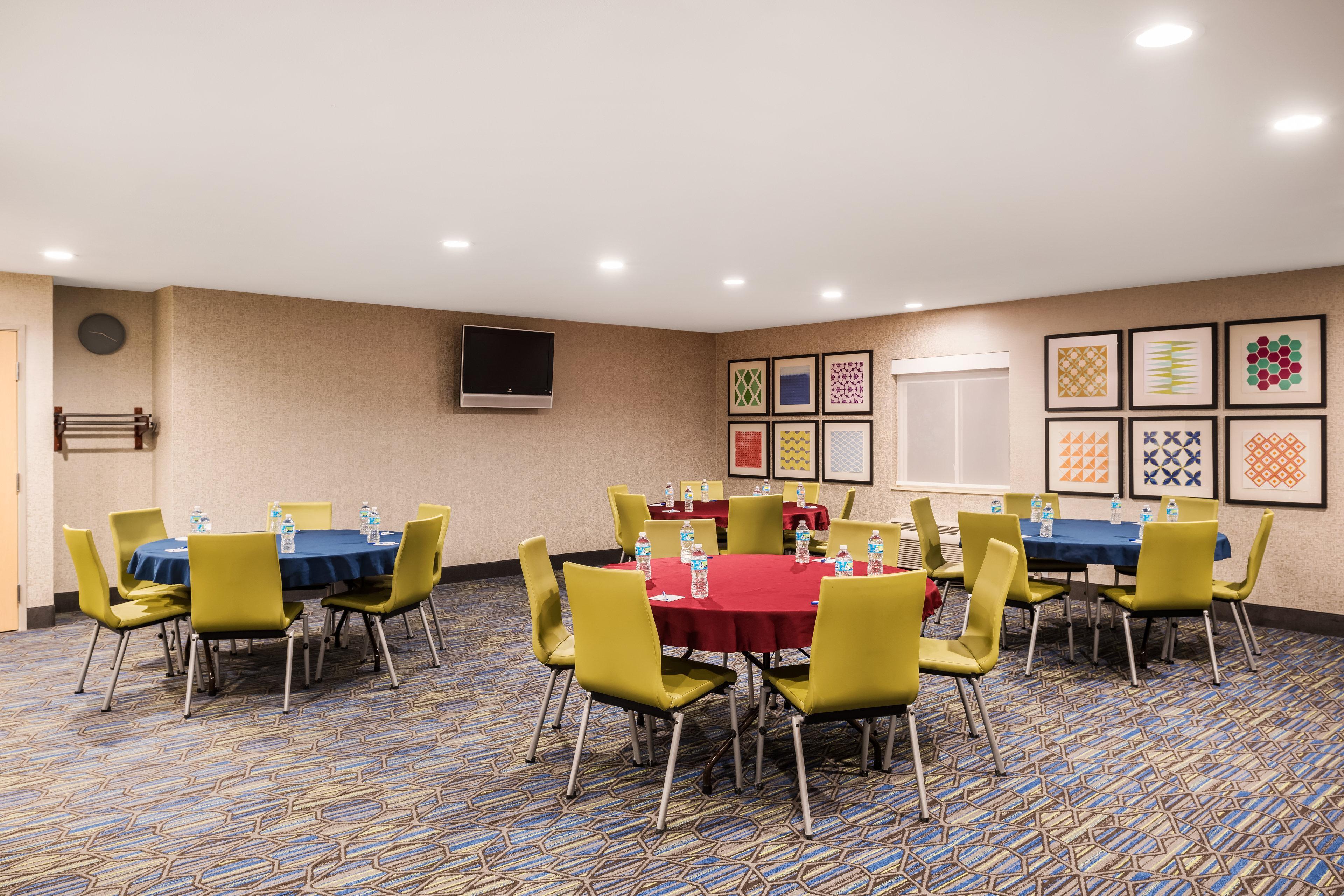 Holiday Inn Express Warrenton Exterior foto