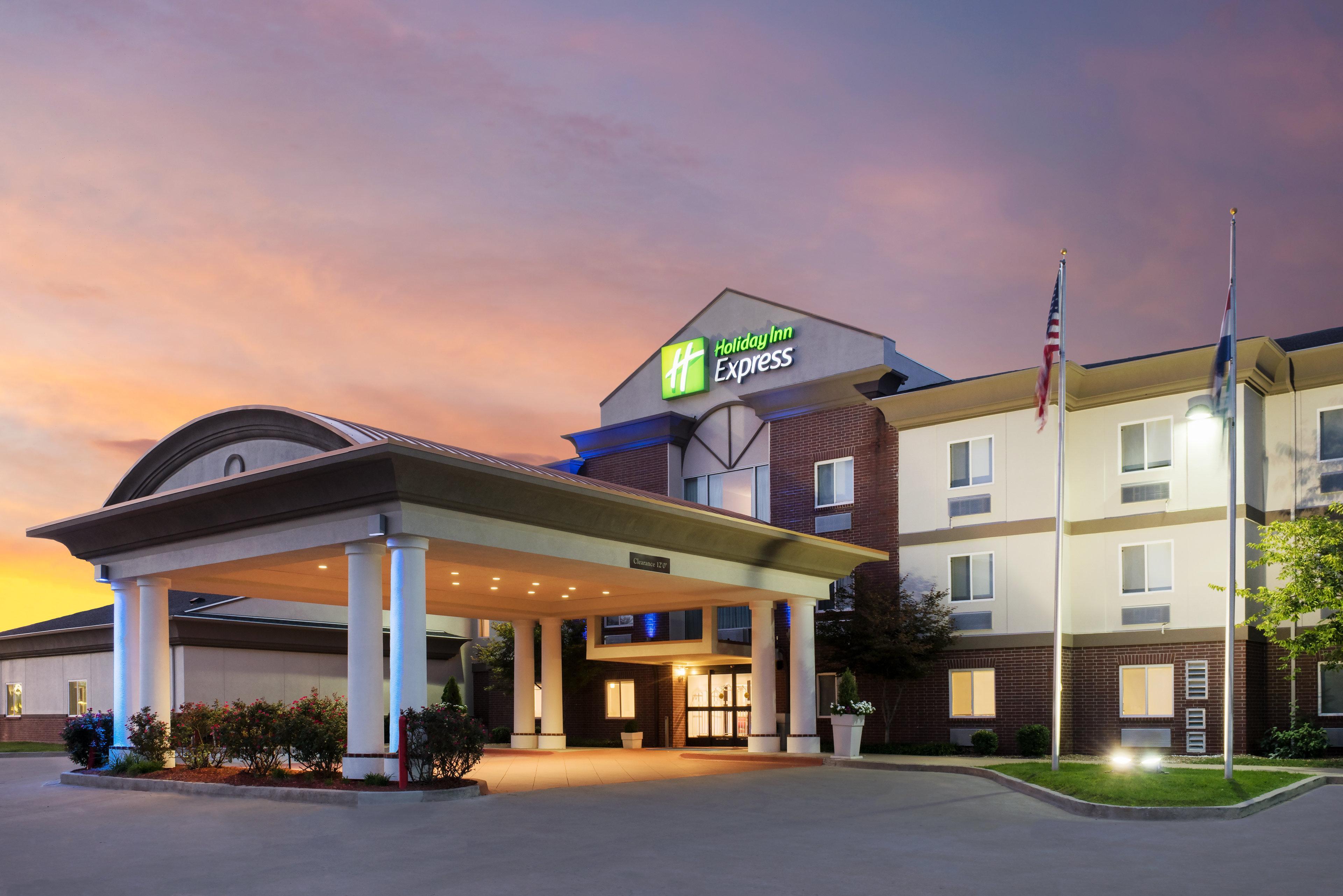 Holiday Inn Express Warrenton Exterior foto