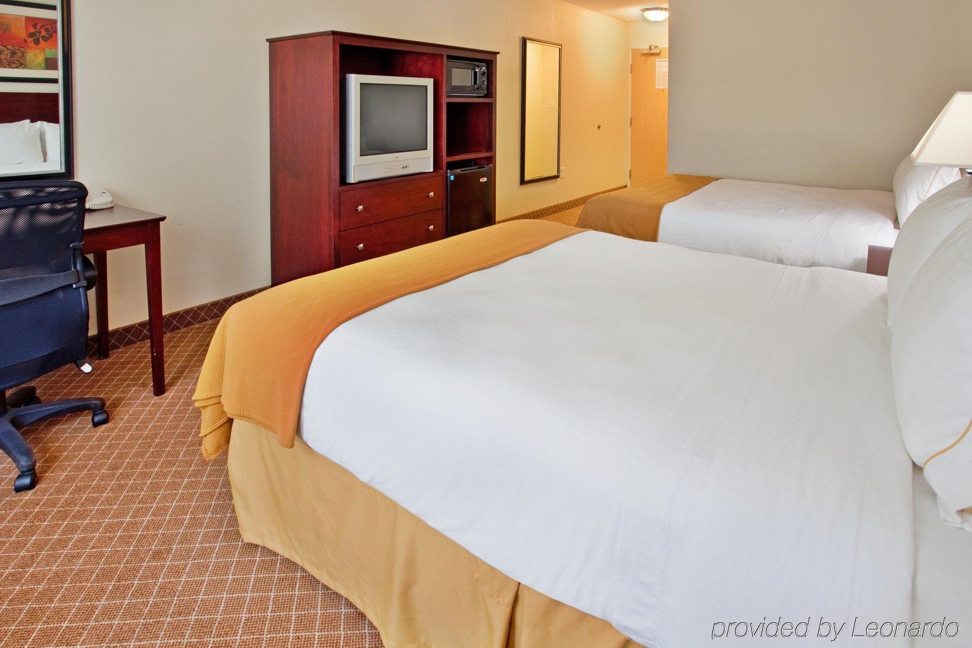 Holiday Inn Express Warrenton Exterior foto